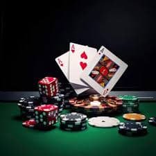 Người dùng kiểm tra kết quả thắng thua trên điện thoại tại qq188
